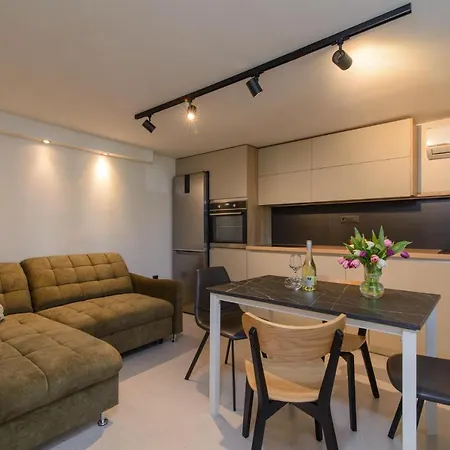 Apartments Dubravka Trogir Exterior photo
