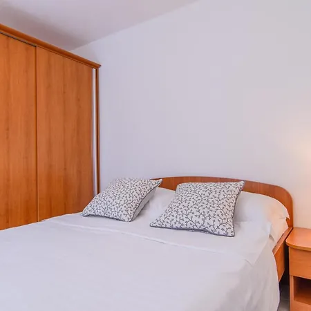 Apartments Dubravka Trogir Exterior photo
